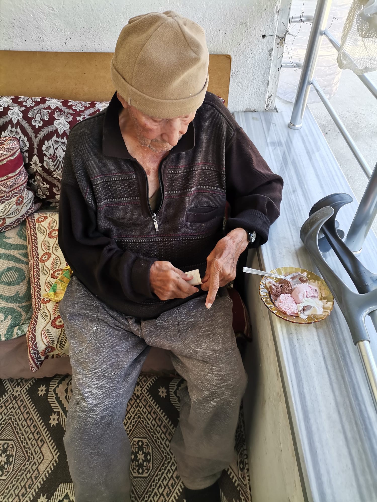 DEDEM SABRİ DUR'UN AZİZ HATIRASINA