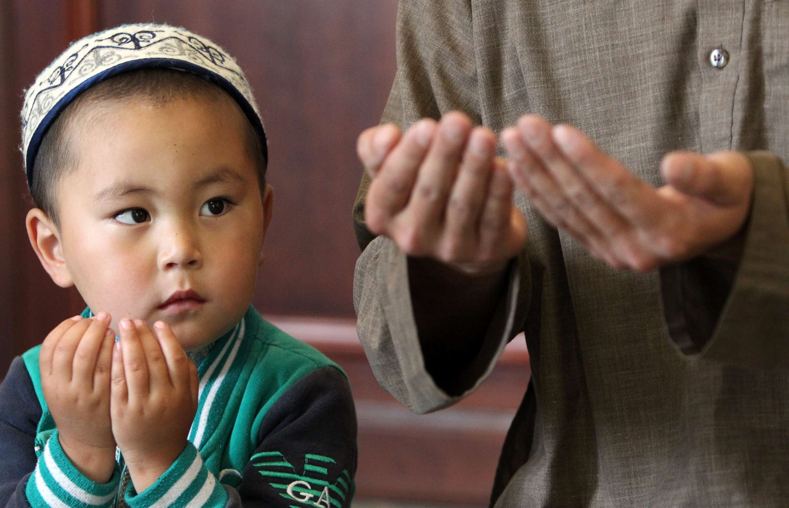 Узбекские мусульманские. Казахи мусульмане. Дети средней Азии. Казахи исламисты.