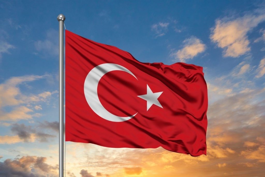 Turk-bayragi-1024x683.jpg